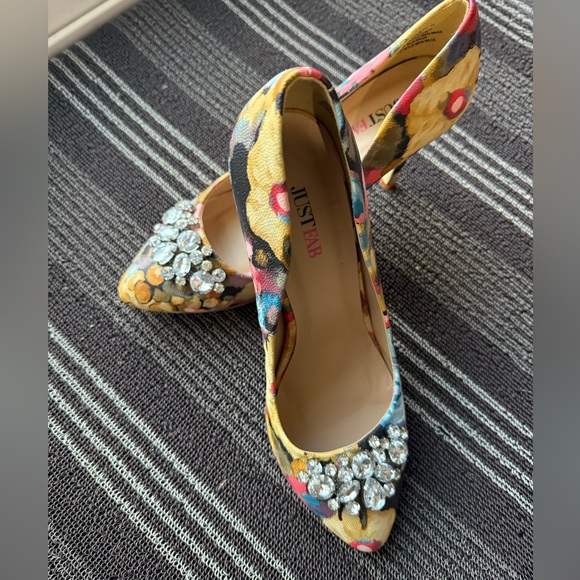 JustFab Floral Pumps with Crystal Embellishment - Picture 4 of 13